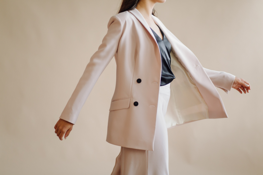A Guide to Women's Dress Codes for All Occasions